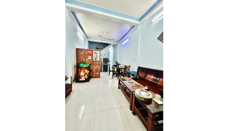 Bán Gấp Nhà 2 Tầng Hẻm Xe Hơi 67m2_4*17 Chỉ 5.3 tỷ 3PN Gần Vincom Lê Văn Việt Tăng Nhơn Phú A Thủ Đức